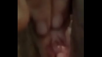 Preview 2 of Seduktive Moms Big Tits - T&iacute_a que riko te masturbas