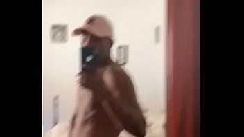 Preview 3 of Riki White - RIVIEVERSON FELIX INFLUENCER Dotado mostrando a rola