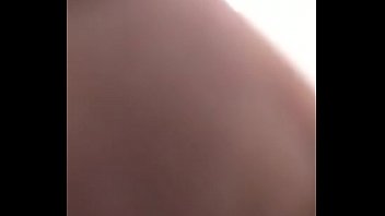 Preview 1 of Kuwari Dulhan Sex Mouvi - Comendo a casada com o marido filmando.