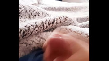 Preview 4 of Mom Son Aline Home - Masturb&aacute_ndome por la ma&ntilde_ana