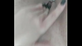 Preview 4 of Synne Loun Asxxx - Me masturbando e mijando
