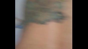 Preview 4 of Russian Honeymoon - Novinho comendo coroa rabuda