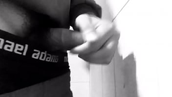 Preview 2 of Young Lesbians Coming - Joven masturbandose rico