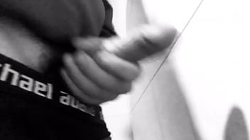 Preview 1 of Young Lesbians Coming - Joven masturbandose rico