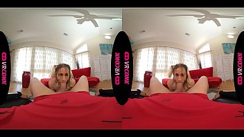 Preview 4 of Phim Sex Co Trang Hong Kong - VRConk Flexible cheerleader giving you a blowjob