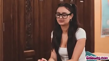 Preview 1 of Aprende A Mamar - Nerds Rule A Nerd At Any Age0.mp4