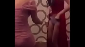 Preview 4 of Sunny Leone Wathe Husband - Cambio de ropa