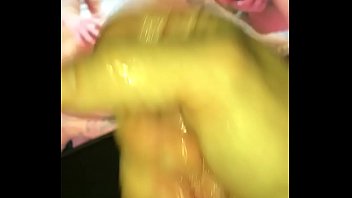 Preview 1 of Thai Oil Massage Hidden - J&rsquo_aime me crosser en regardant de la porn ..