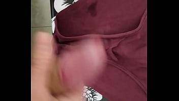 Preview 2 of Granny Tuber - Corrida en bragas de mi mujer 79