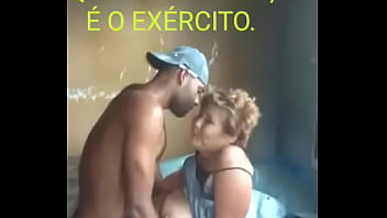 Preview 3 of Hindi Massag - Comendo a coroa