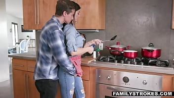 Preview 2 of Wdrhj - Big Tits MILF Stepmom Melissa Lynn Sex With Stepson In Front Of Stepdad In The Kitchen
