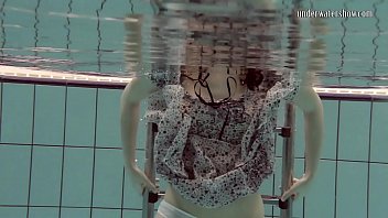 Preview 1 of Hindi Actors Xxx Video - Loris Licicia super hot underwater swimming naked