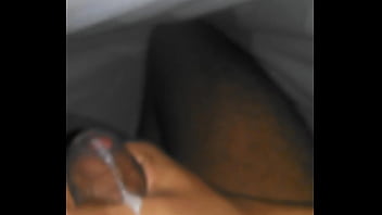 Preview 2 of Seachzayda - Dando uma aliviada na noite