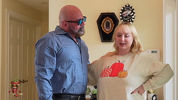 Preview 1 of Brother And Sistar Reping Sex - Introducing My MUCH OLDER Boyfriend To My Parents On Thanksgiving! ~ Skylar Vox