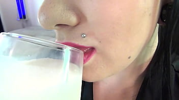 Preview 1 of Bbw Xl Porn - Milkshake Maker - Introduction