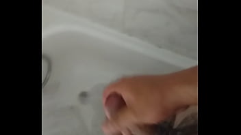 Preview 1 of Mother In Kitchen Fucking Boy - Masturbaci&oacute_n en el ba&ntilde_o