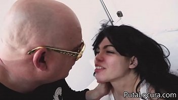 Preview 2 of Vintage Loop - &quot_Me gusta porque me tratas como la puta que soy&quot_ El viejo guarro y la teen tetona