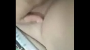 Preview 1 of Indonesia School Seks - Gordita se regala ya que el marido no est&aacute_.