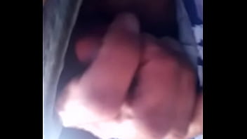Preview 3 of Story Big Porn - Maduro me la jala en el bus