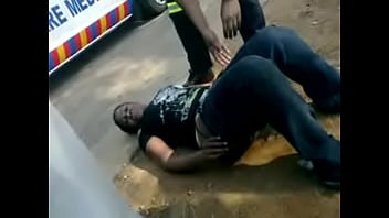Preview 3 of Kygupyj Vgy - d. Zambian bitch urinating in public https://afronude.blogspot.com/