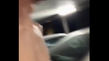 Preview 1 of Hot Porrob - Alex Jones mostrando seu dote no estacionamento