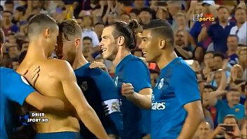 Preview 2 of Her Ad - CR7 tem cara de macho brabo. Seria uma puta pra ele na cama. Queria ser esculachada por ele. Macho irresist&iacute_vel