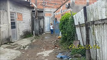 Preview 1 of 15 Year Gls - Paty Bumbum Procurando Negro Dotado na Favela !!! Pretinho facao - El Toro De Oro - Casal De Primos