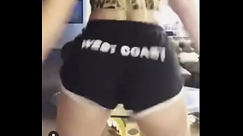 Preview 2 of Tai Phim Sec Chau Au Ve Java - Channel West Coast Twerking