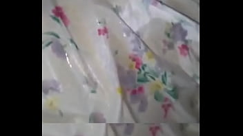 Preview 4 of Espia Nias - Squirting in bed