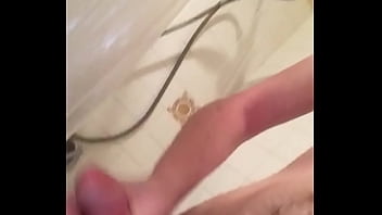 Preview 3 of Phm Sex V Ng Tr M Nh T B N - Jerking my cock in the shower