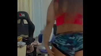Preview 2 of Real Bbc Dick - Diabinha do Funk Rebolando o Rabo