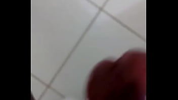 Preview 2 of Bahrain Manama - Gemendo na punheta Itaipua&ccedil_u