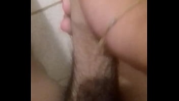 Preview 2 of Chuvy Milf Shower - Caliente en las vacaciones