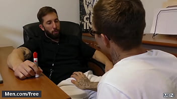 Preview 2 of Sex Spg Rokok - (Gavin Taylor,  Brad Powers) - Anything To Make The Team - Trailer preview - Men.com