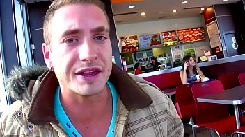 Preview 1 of Phim Sex Gai Vietnam Choi Tay - He seduces a girl at Mac Donald and invites her home