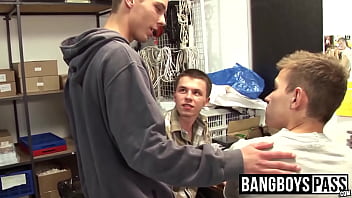 Preview 1 of Adres Bitonu - Young gay men love it when a big dick is bare banging them