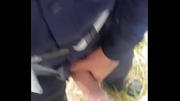Preview 4 of Fecken Vajen 18jahre - Beefy security guard pissing and showing his meaty dick