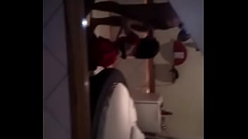 Preview 4 of Xxx Old Girl - Chupando o pau do PM no hotel Fiesta na BR