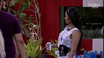 Preview 1 of Sperm Max - Big Brother Brasil 2020 - Flayslane causando na festa 23/01