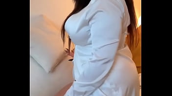 Preview 1 of Ledis Police Xxx Video - con un vestido blanco sexy pero debajo de eso est&aacute_ desnuda