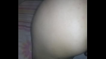 Preview 1 of Prom Xxx Animal And Girls - Brincando com o plug anal 2