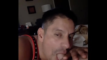 Preview 4 of Lesben Spritzen Ab - Tony Gage sucking cock in hotel