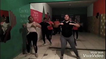 Preview 1 of Xhamester Old Aunty - Nalgonas bailando