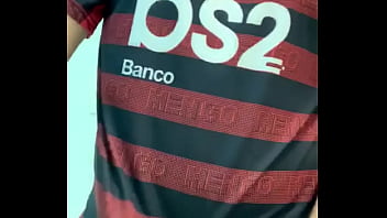 Preview 2 of Beautiful Transexuall - Novinho batendo uma no banheiro
