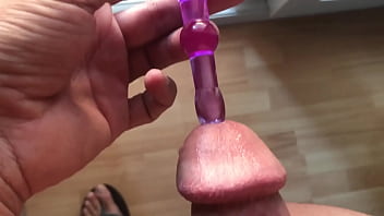 Preview 1 of Kendra Jame - sacando dildo del agujero de la polla