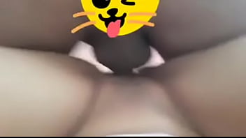Preview 2 of Pisslng Hot - Jugando con mi amigo juju