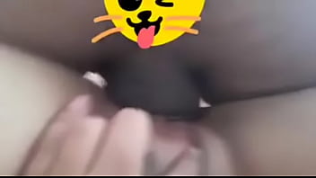 Preview 3 of Pisslng Hot - Jugando con mi amigo juju