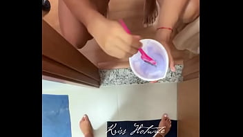 Preview 3 of Amrickaporn Mom Story Porn - Meu corno me ajudou a dar uma mudada no visual J&aacute_ postei o resultado l&aacute_ no meu vip