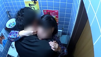 Preview 2 of Girl Rebot - 【個撮】【42歳 Ｄカップ 垂れ乳人妻 に中出し】女の性欲を飛躍的に増大させる催淫覚醒アルコールを出す出会い系居酒屋　SEX依存症は生中率100%【個人・隠し撮り】