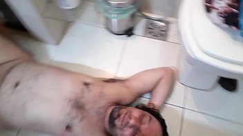 Preview 1 of Sunny Leons Fuck Xx - DEPOIS DE UMA CHUVA DOURADA UM SEXOZINHO BEM GOSTOSO NO SOF&Aacute_ COM A DUDA HUGNEN